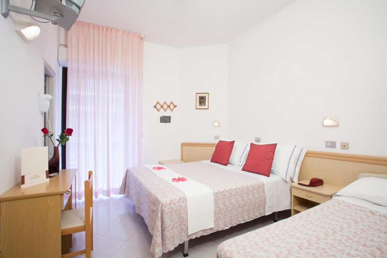 Hotel Cola Frontemare Bellaria – Igea Marina Kültér fotó