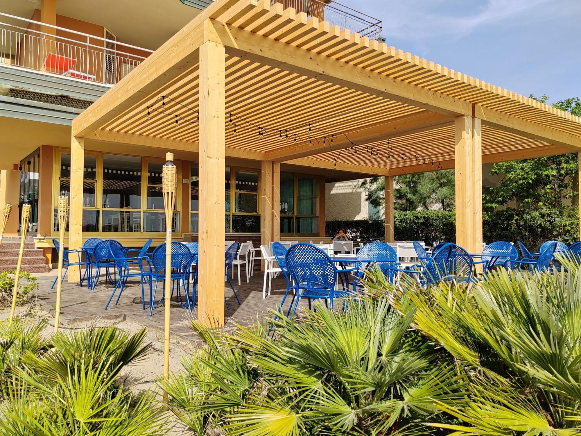 Hotel Cola Frontemare Bellaria – Igea Marina Kültér fotó