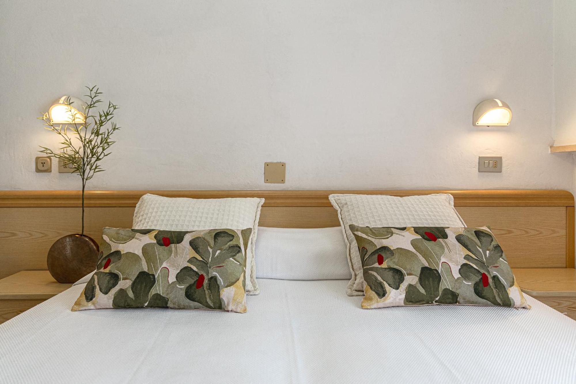 Hotel Cola Frontemare Bellaria – Igea Marina Kültér fotó